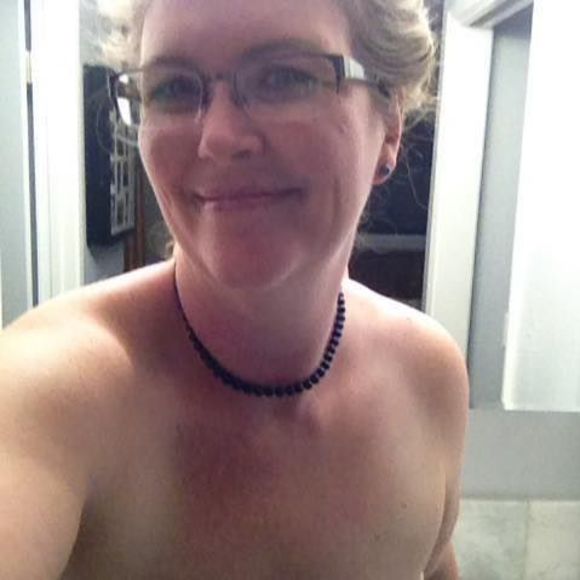 Meet your Posher, Carissa - Picture 1 of 1